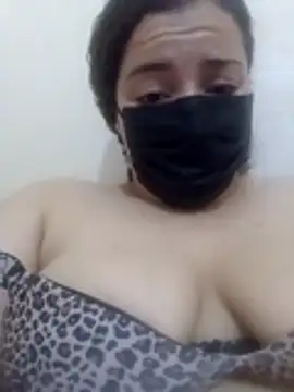 Snapshot of daloua_sexy chatting on August 2, 2026, 11:14 pm daloua sexy online show from August 2, 2026, 11:14 pm