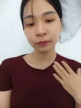 Yina meow online show from June 9, 2026, 4:35 am