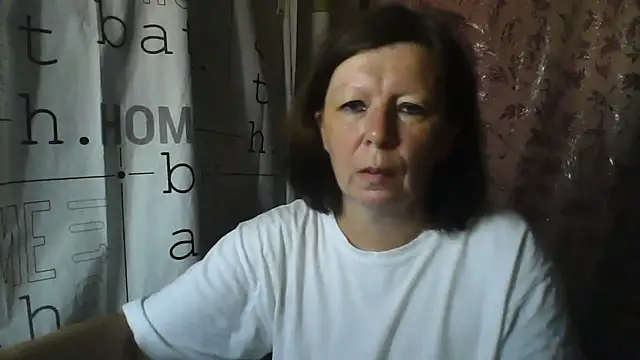 Snapshot of Schastlivaya43 chatting on June 12, 2026, 8:13 am Schastlivaya43 online show from June 12, 2026, 8:13 am