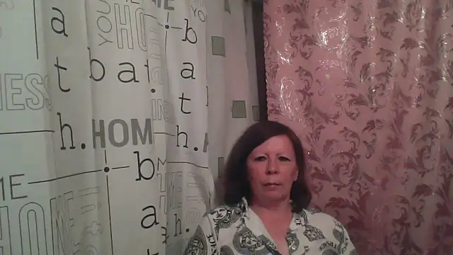 Snapshot of Schastlivaya43 chatting on June 18, 2026, 6:56 pm Schastlivaya43 online show from June 18, 2026, 6:56 pm