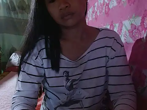 Snapshot of Itsme_Foxy_Shantale chatting on July 10, 2026, 10:12 pm Itsme Foxy Shantale online show from July 10, 2026, 10:12 pm