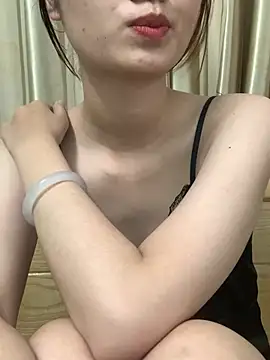 -Hinne- online show from June 15, 2026, 3:58 pm