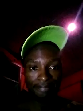 SweetLove223 online show from June 6, 2026, 4:12 pm