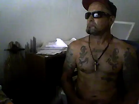 Snapshot of SlickDickyadown chatting on June 17, 2026, 1:34 pm SlickDickyadown online show from June 17, 2026, 1:34 pm