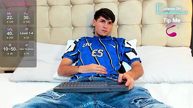 Zack23   online show from June 25, 2026, 3:17 am