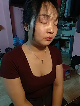 Snapshot of Moe-bay chatting on July 8, 2026, 12:59 am Moe-bay online show from July 8, 2026, 12:59 am