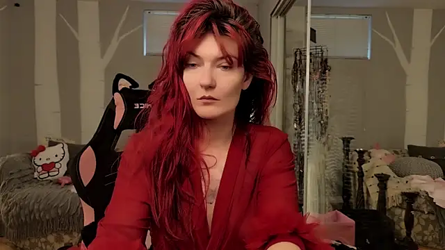 Snapshot of youngmilfBlossom chatting on June 15, 2026, 7:05 pm youngmilfBlossom online show from June 15, 2026, 7:05 pm