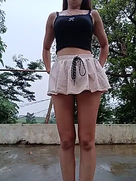 Snapshot of Sky-beo chatting on June 15, 2026, 10:34 pm Sky-beo online show from June 15, 2026, 10:34 pm