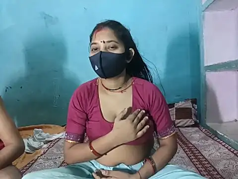 Cute kirti777 online show from June 13, 2026, 4:49 pm