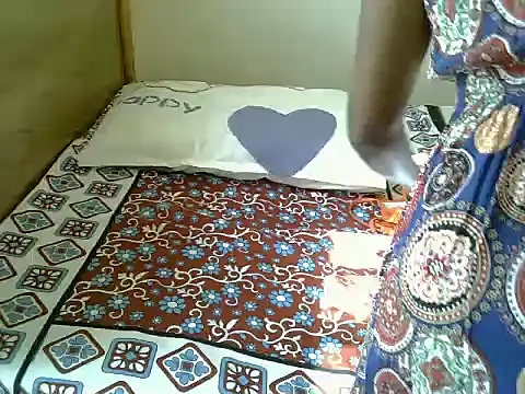 Snapshot of Trixiepixy chatting on June 9, 2026, 12:17 pm Trixiepixy online show from June 9, 2026, 12:17 pm