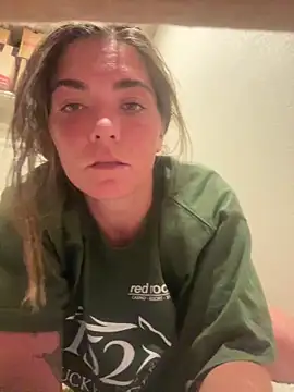 Snapshot of mommy911111 chatting on June 14, 2026, 1:47 am mommy911111 online show from June 14, 2026, 1:47 am