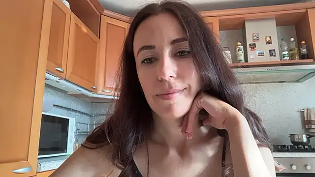 Snapshot of Flamingo_Queen chatting on July 15, 2026, 4:29 am Flamingo Queen online show from July 15, 2026, 4:29 am