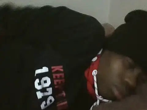 smalldick7090 online show from June 7, 2026, 4:44 pm