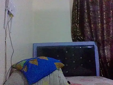 Snapshot of Lovey_daisy15 chatting on July 20, 2026, 12:07 pm Lovey daisy15 online show from July 20, 2026, 12:07 pm