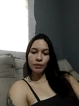 amina hott online show from June 9, 2026, 11:55 am