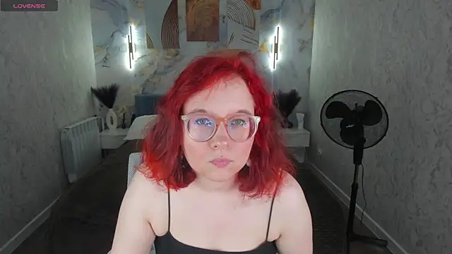 Aleks-casterrr online show from June 25, 2026, 5:06 pm