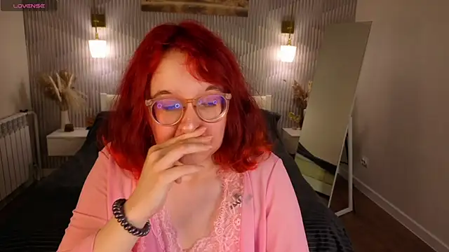 Aleks-casterrr online show from June 30, 2026, 5:14 pm