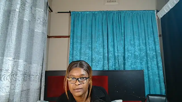 Snapshot of Lavendaxx chatting on July 12, 2026, 12:56 am Lavendaxx online show from July 12, 2026, 12:56 am