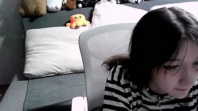 Snapshot of Lilfain_baby chatting on July 28, 2026, 12:48 pm Lilfain baby online show from July 28, 2026, 12:48 pm