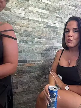 Naughty-TiaRose93 online show from June 23, 2026, 11:19 am