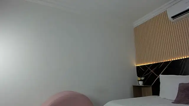 Snapshot of Bruno_fox chatting on July 6, 2026, 8:11 pm Bruno fox online show from July 6, 2026, 8:11 pm
