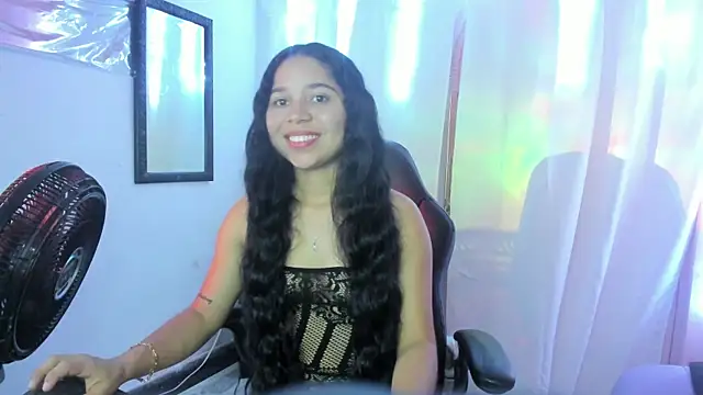 Snapshot of Milly-Way chatting on July 5, 2026, 1:51 pm Milly-Way online show from July 5, 2026, 1:51 pm