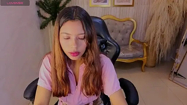 lisa s1 online show from July 11, 2026, 3:20 am