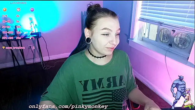 Snapshot of Victoria_Finally chatting on July 10, 2026, 12:59 am Victoria Finally online show from July 10, 2026, 12:59 am