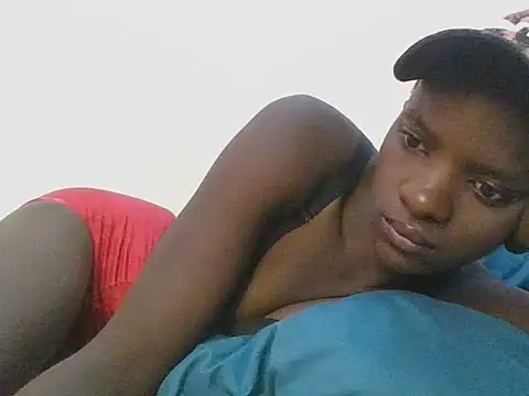 Snapshot of ebonypetite2 chatting on July 8, 2026, 4:17 am ebonypetite2 online show from July 8, 2026, 4:17 am