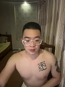 iamtobias online show from June 23, 2026, 7:45 pm