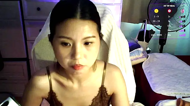 Snapshot of urgrl_portia chatting on July 22, 2026, 10:18 am urgrl portia online show from July 22, 2026, 10:18 am