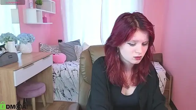 Snapshot of Fox__Cute chatting on July 9, 2026, 1:09 am Fox Cute online show from July 9, 2026, 1:09 am