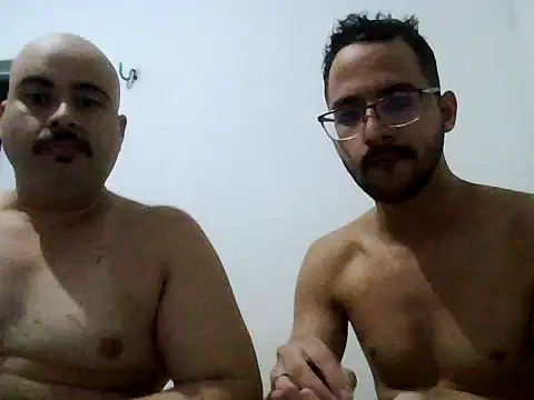 Snapshot of casal_jj23 chatting on June 15, 2026, 3:20 am casal jj23 online show from June 15, 2026, 3:20 am
