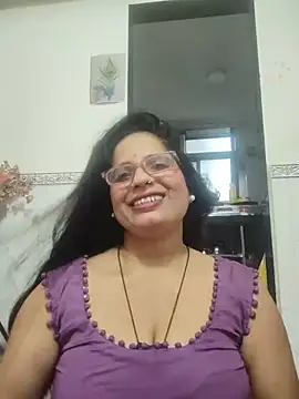 Snapshot of SWEETY01990 chatting on July 20, 2026, 9:01 am SWEETY01990 online show from July 20, 2026, 9:01 am