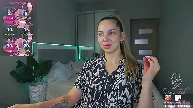babbyalexandra online show from June 13, 2026, 12:58 pm