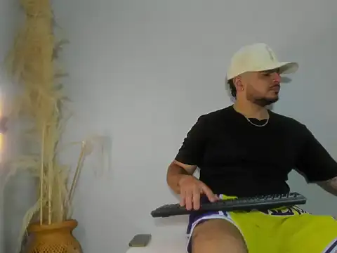 jeann alexx online show from June 23, 2026, 1:14 am