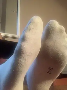 feetG24 online show from July 15, 2026, 5:29 pm