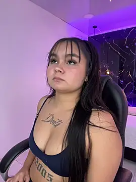 Snapshot of TifanyRoseX chatting on July 23, 2026, 7:12 pm TifanyRoseX online show from July 23, 2026, 7:12 pm
