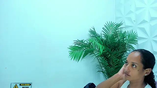 Daniela Spencerr online show from July 24, 2026, 10:57 am