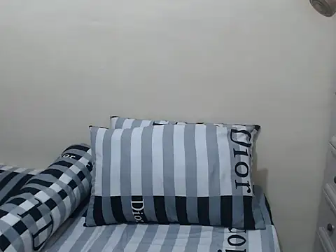 Snapshot of GorgeousPinay_x chatting on June 19, 2026, 4:39 am GorgeousPinay x online show from June 19, 2026, 4:39 am