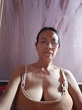 Snapshot of KK_sexyy chatting on July 10, 2026, 6:43 pm KK sexyy online show from July 10, 2026, 6:43 pm