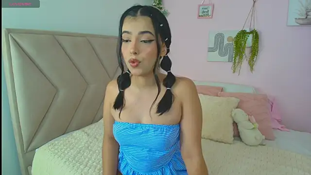 Snapshot of sweet_lara23 chatting on July 16, 2026, 9:10 pm sweet lara23 online show from July 16, 2026, 9:10 pm