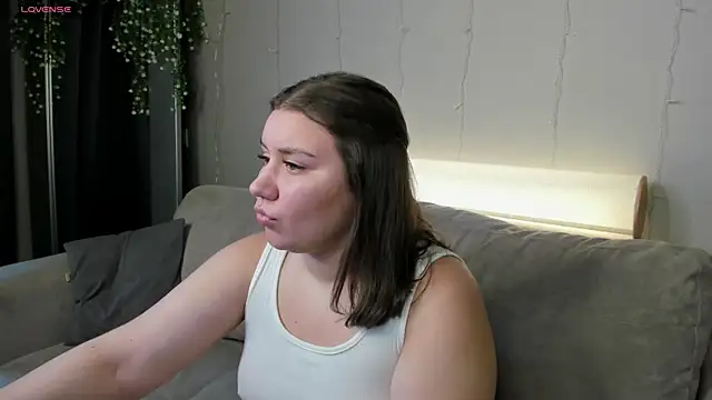 Velvet Kisss online show from July 21, 2026, 1:30 am