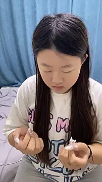 Snapshot of fang-101 chatting on June 26, 2026, 12:42 pm fang-101 online show from June 26, 2026, 12:42 pm