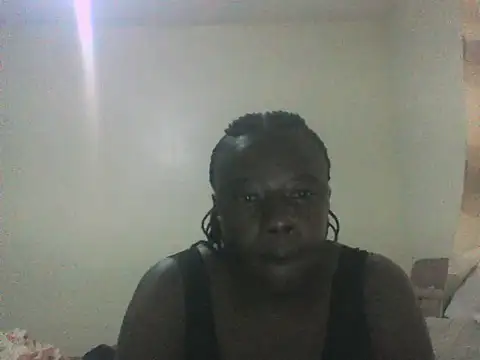 laula3030 online show from June 16, 2026, 4:15 am
