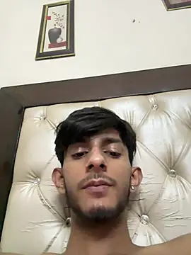Snapshot of ronnnnn718 chatting on July 2, 2026, 9:26 am ronnnnn718 online show from July 2, 2026, 9:26 am