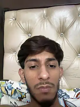 Snapshot of ronnnnn718 chatting on July 17, 2026, 11:20 pm ronnnnn718 online show from July 17, 2026, 11:20 pm