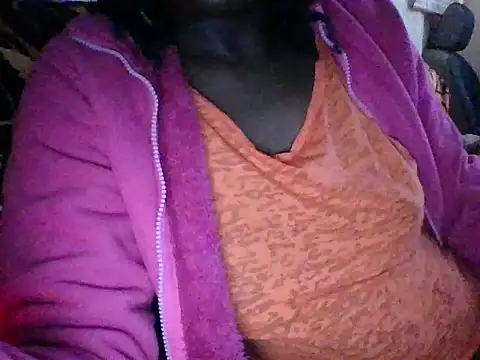 Snapshot of lucyswee chatting on July 19, 2026, 5:00 am lucyswee online show from July 19, 2026, 5:00 am