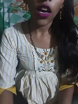 Snapshot of Cute_Merry__ chatting on July 21, 2026, 5:43 am Cute Merry online show from July 21, 2026, 5:43 am