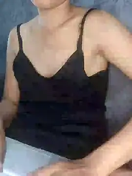 Snapshot of Rayya_4yy chatting on July 5, 2026, 3:23 am Rayya 4yy online show from July 5, 2026, 3:23 am